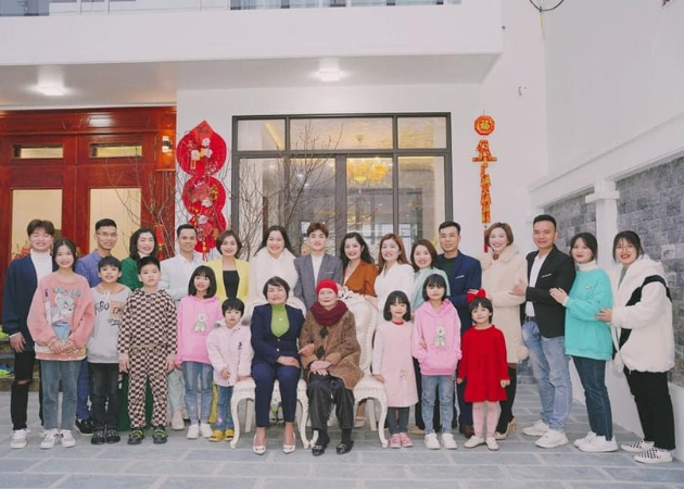 8 chị em xây nhà báo hiếu bố mẹ